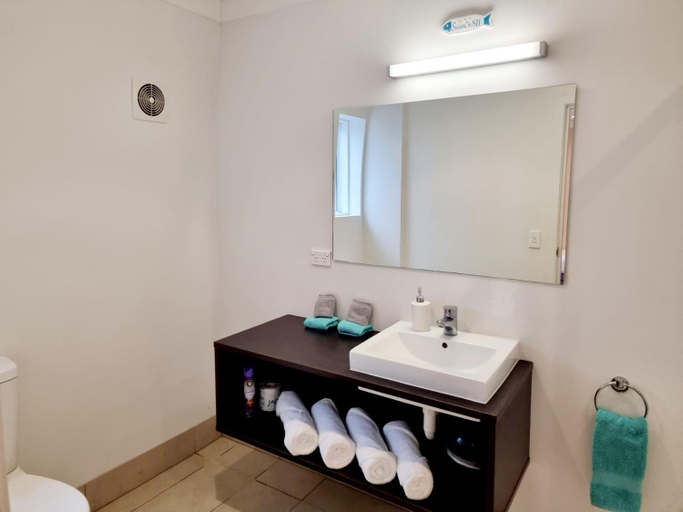 Bathroom 4, Southpacific Motel, Thames-Coromandel