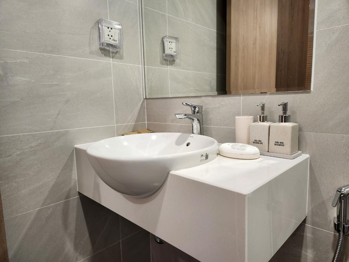 Bathroom, Vinhomes Grandpark|The Oasis|Japan retreats 2PN, Ho Chi Minh City
