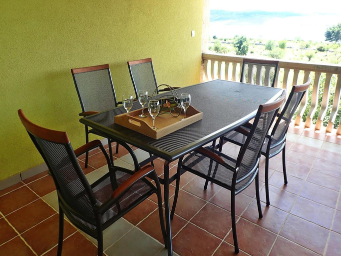 Others 5, Apartment in Starigrad near Paklenica Park, Starigrad