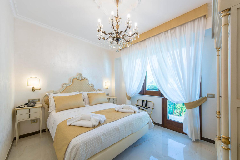 Bedroom 2, B&B Palazzo Montesanto, Salerno