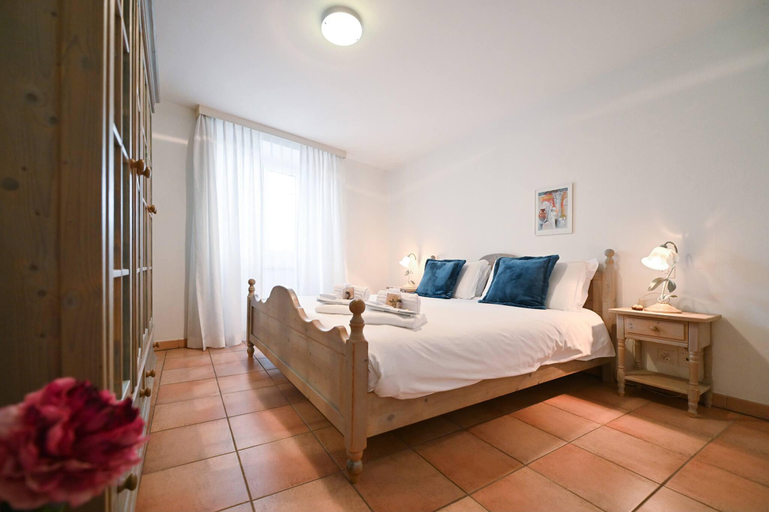 Bedroom 3, Ruga House in Lake Ascona 3, Locarno
