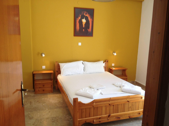 Bedroom 2, Sea View And Mountain View Apartment For 4 People., Crete