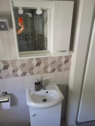 Bathroom 3, Apartmani Niksa Divic - Villa Mateo, Baška Voda