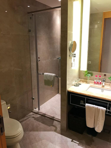 Bathroom 3, Shan Bin Queensir Hotel Xi'an, Xi'an