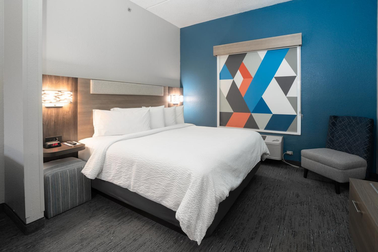 Bedroom 2, Holiday Inn Express Hotel & Suites Orange City, Volusia