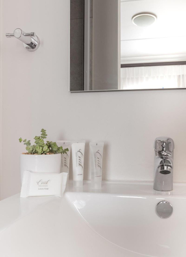 Bathroom 4, Kyalami Creek Luxury Apartments, City of Johannesburg
