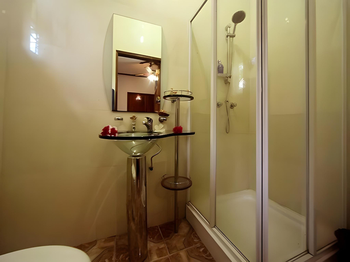 Bathroom 3, Omusee Guest House