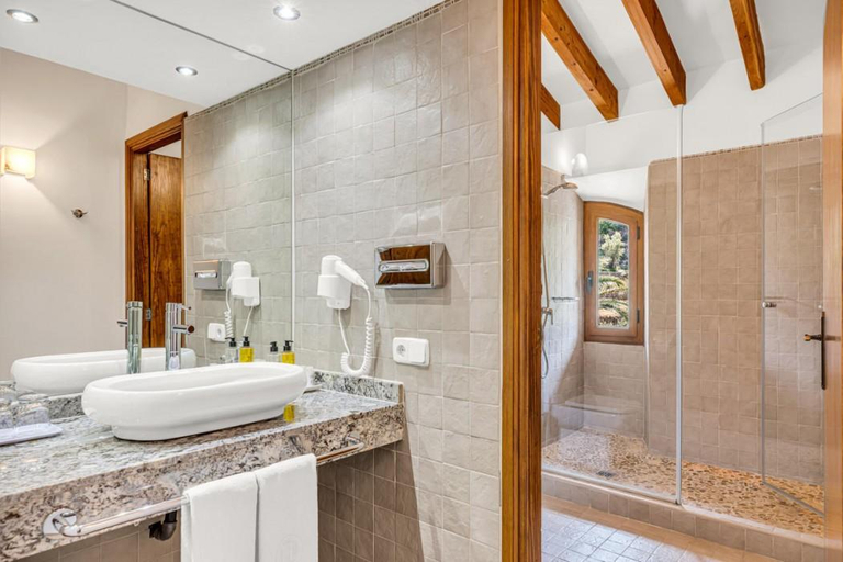 Bathroom 5, Hoposa Costa d'Or, Baleares