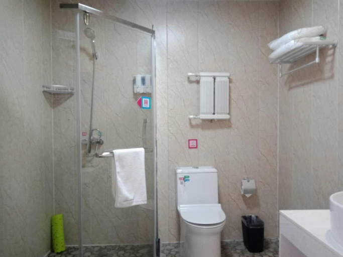 Bathroom 2, Pai Hotel Qingyang Xifeng Bei Street, Qingyang