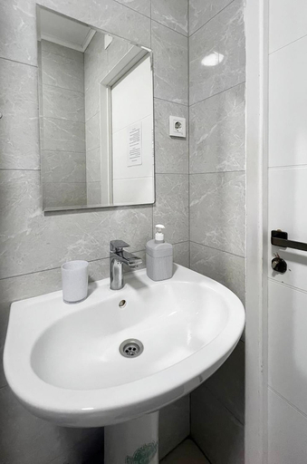Bathroom 4, Compass Hostel Sydykova, Bishkek