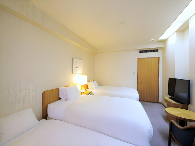 Bedroom 3, Court Hotel Fukuoka Tenjin, Fukuoka