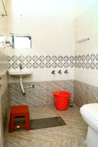 Bathroom 3, Hambala Homestay, Chikmagalur