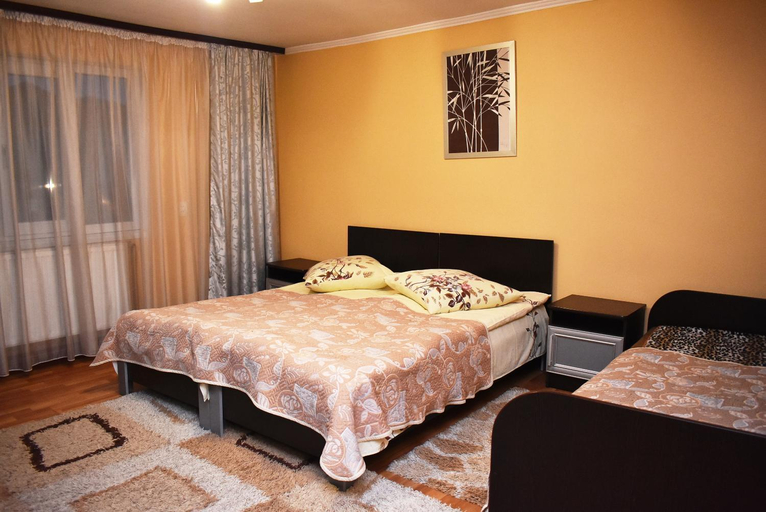 Bedroom 3, Хостел в Карпатах, Rakhivs'kyi