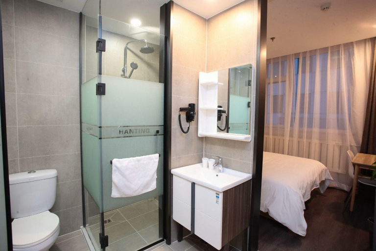 Bathroom 5, Hanting Premium (Fengcheng Pedestrian Street), Dandong