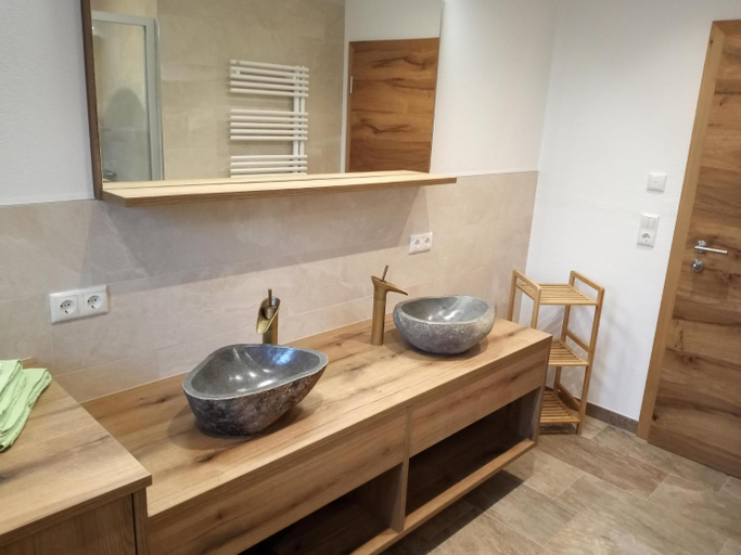 Bathroom 3, Beautiful holiday flat in Krimml near waterfalls, Zell am See