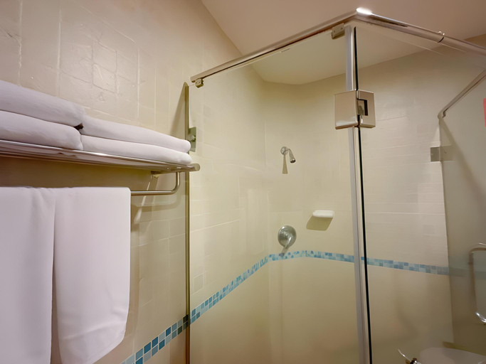 Bathroom 4, C & N Resort and Spa, Pulau Phuket