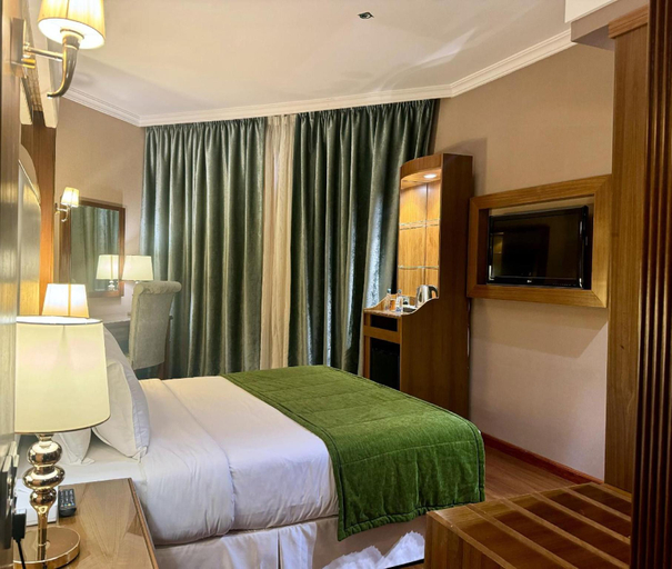 Bedroom 5, Jeddah Grand Hotel, Jeddah