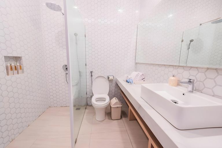 Bathroom, Ocean Deluxe Room In Nusa Penida, Klungkung