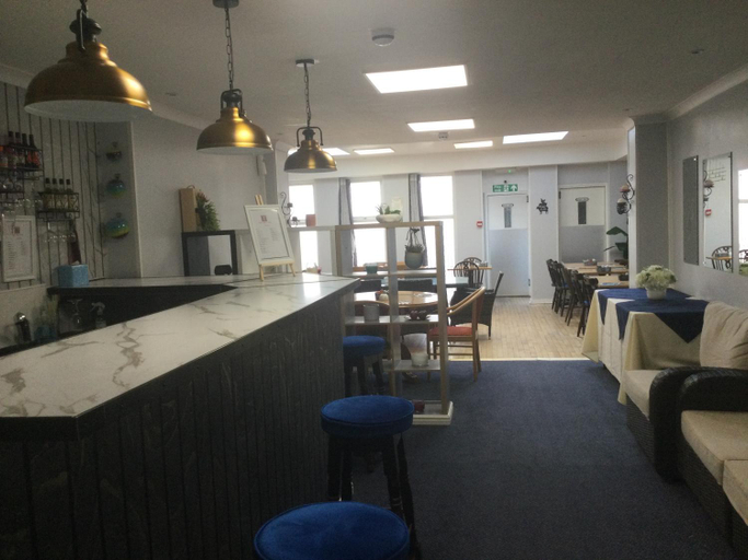 Food & Drinks, The Trevone, Conwy