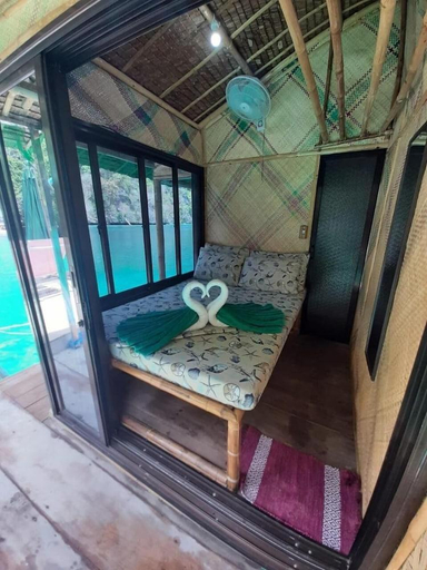 Bedroom 2, Paolyn Houseboats Coron Island, Coron