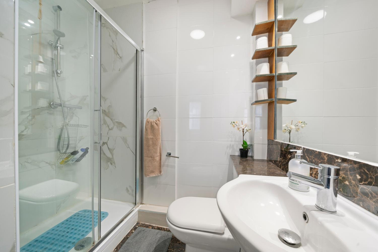 Others 3, Central London Rooms, London