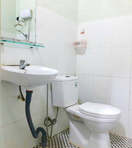 Bathroom 2, Thanh Binh Hostel, Cái Răng