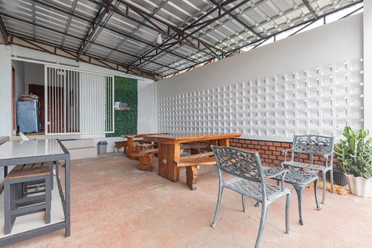Public Area 2, Urbanview Tebing Vietnam Lampung by RedDoorz, Bandar Lampung