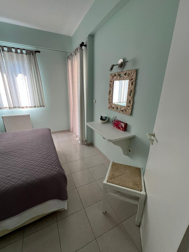 Bedroom 2, Fiskardo Beach Apartments, Ionian Islands