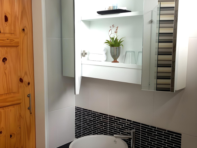 Bathroom 2, Med Room Korat, Muang Nakhon Ratchasima