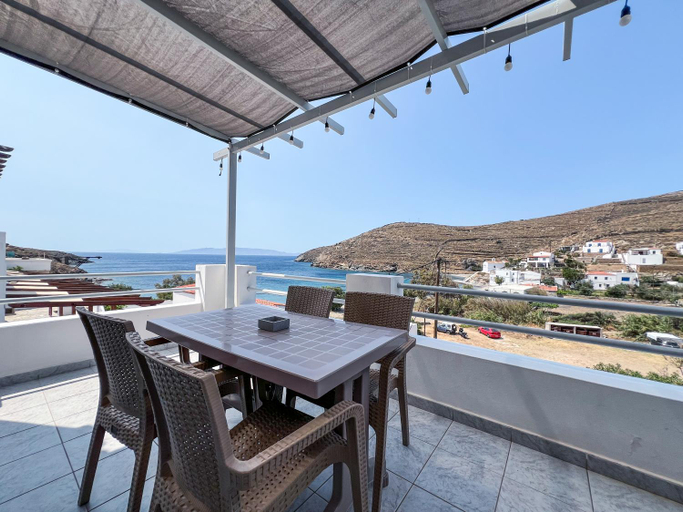 Others 4, Sea view Lefkes, South Aegean