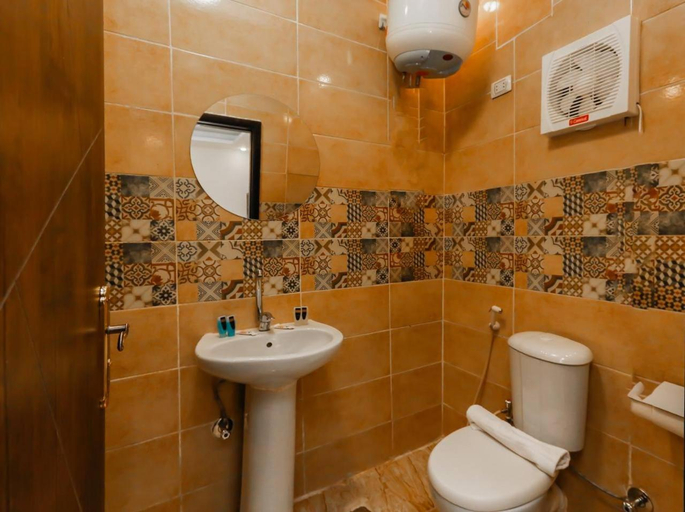 Bathroom 4, Turquoise Pyramids Gate, Al-Ahram