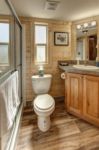Bathroom 3, Sheltered Nook On Tillamook Bay, Tillamook