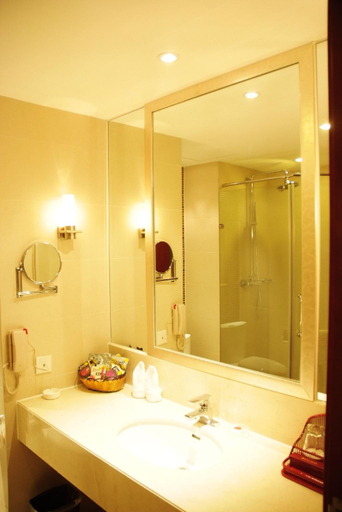 Bathroom 3, Lusong Taihua Hotel, Zhuzhou