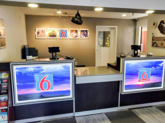 Public Area, Studio 6 Fresno, CA - Extended Stay, Fresno
