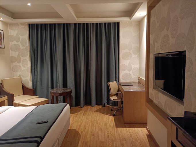 Bedroom, V Hotel, Lucknow