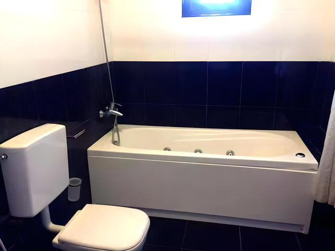 Bathroom, Iyooinn negombo, Negombo