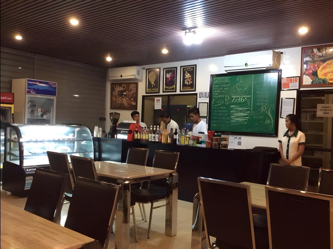 Food & Drinks 5, The Premiere Business Hotel, Kalibo