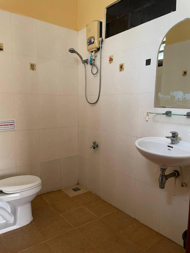 Bathroom, Island View Hostel, Sihanoukville