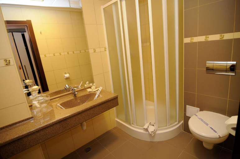 Bathroom 5, New Splendid Hotel & Spa - Adults Only (+16), Constanta
