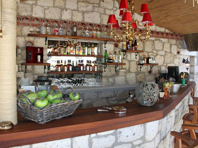 Food & Drinks 2, Erendira Hotel - Special Category, Çeşme