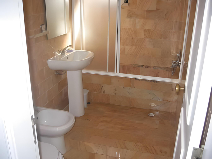 Bathroom 3, Quinta das AVES - Apartamento T2 com Piscina Comum, Lagos