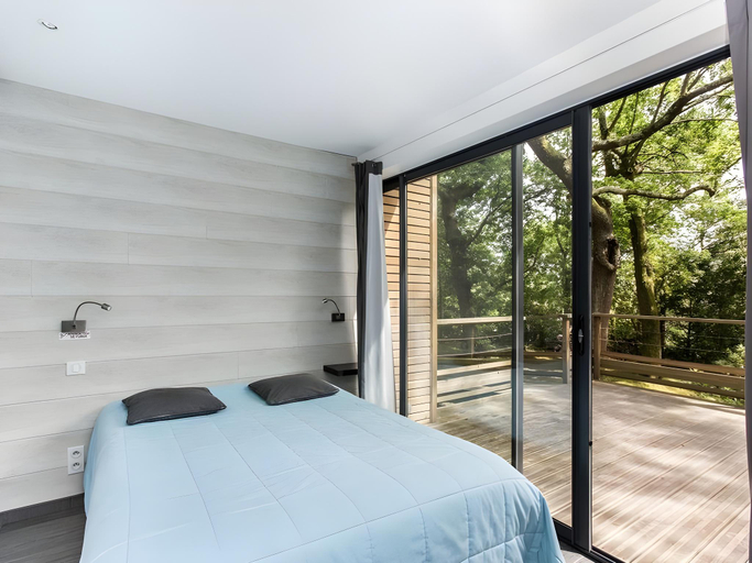Bedroom 4, L'Oasis, Gironde