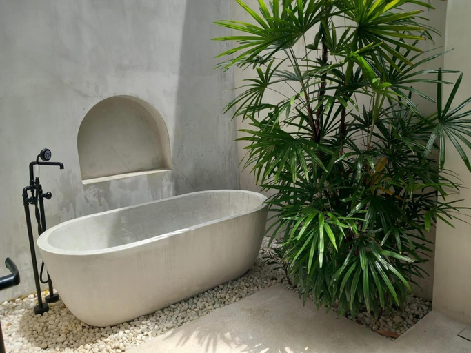 Bathroom 4, Miss Ceylon, Habaraduwa