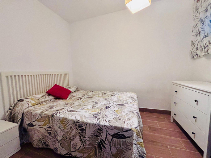 Bedroom 2, Apartamento en PRIMERA LINEA de PLAYA, Granada