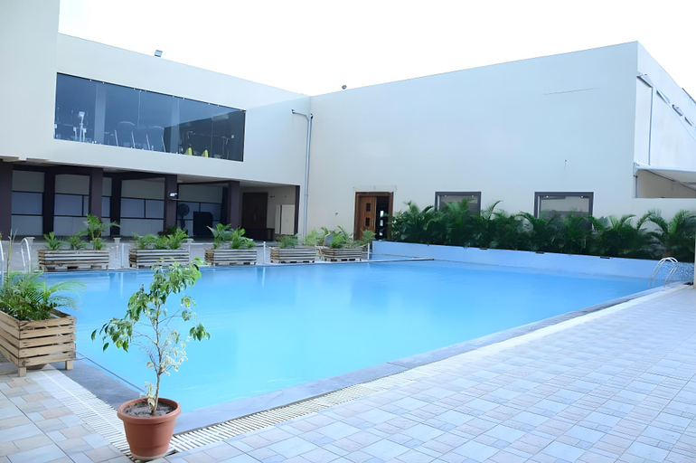 Sport & Beauty 5, The Park, Itarsi, Hoshangabad