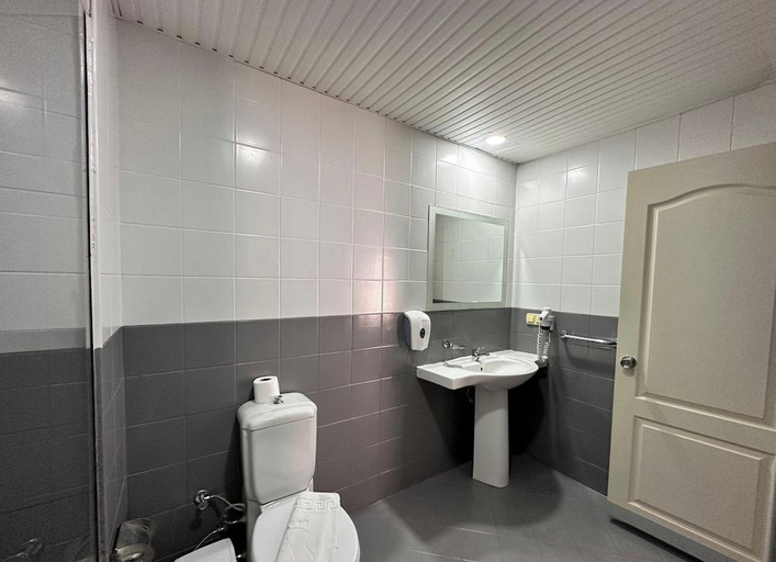Bathroom 5, Grand Alisa Hotel, Alanya
