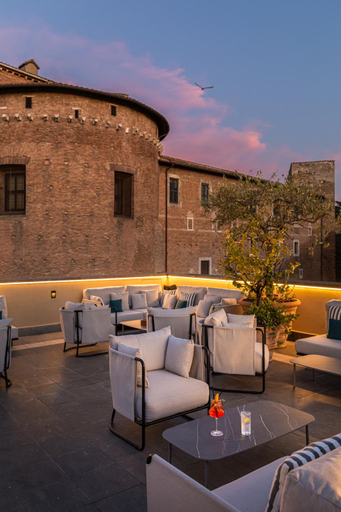 Food & Drinks 5, Capo d´Africa – Colosseo, Rome
