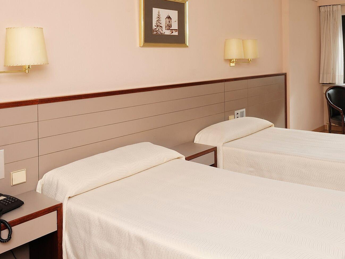 Bedroom 3, Hotel Comtes d'Urgell