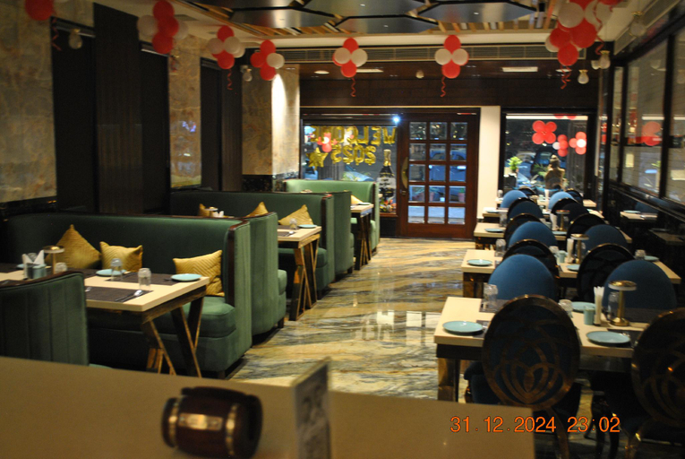Restaurant 3, A R Plaza , Chandigarh