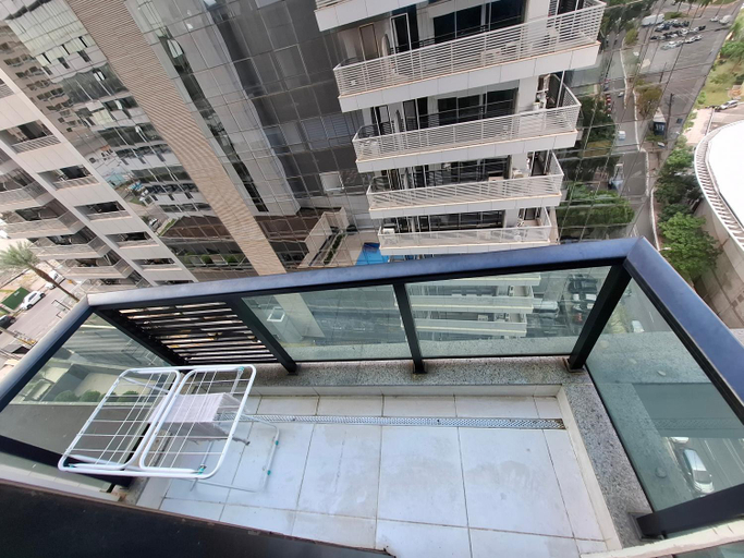 Exterior & Views 1, Conjunto Estudio e Duplex Selenita by Rhouses, Barueri